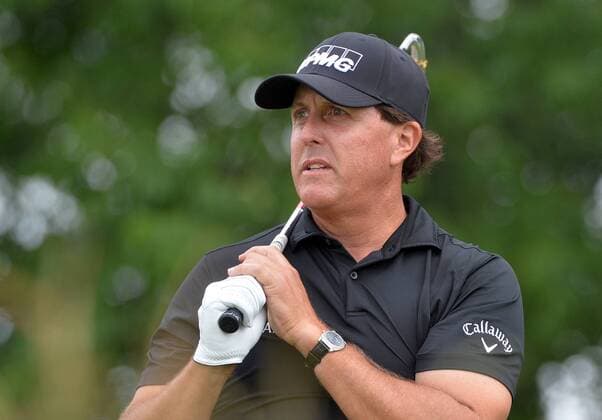 Phil Mickelson watches his shot off of the 13 tee during the U.S. Open at Oakmont Country Club in Oakmont, Pennsylvania on June 17, 2016.  OAK20160617324 KEVINxDIETSCH