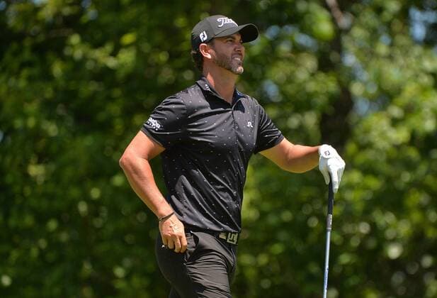 Scott Piercy watches his drive off of the 17th tee during the U.S. Open at Oakmont Country Club in Oakmont, Pennsylvania on June 17, 2016.  OAK20160617328 KEVINxDIETSCH