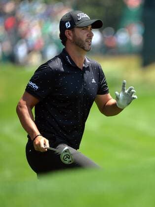 Scott Piercy walks up a hill on the 16th fairway during the U.S. Open at Oakmont Country Club in Oakmont, Pennsylvania on June 17, 2016.  OAK20160617330 KEVINxDIETSCH