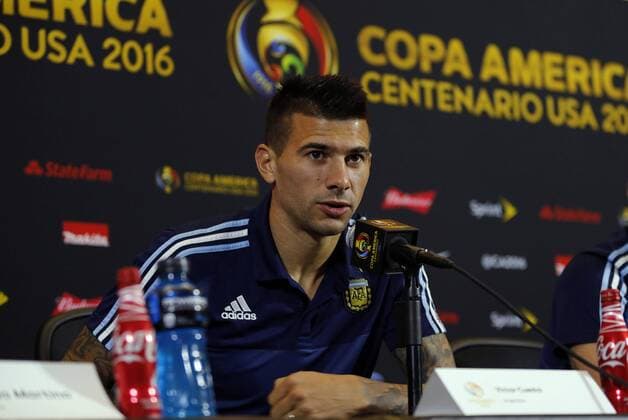 Argentina player Victor Cuesta delivers a press briefing at Gillete stadium in Foxborough, United States, 17 June 2016, on the quarter-final stage of the Copa America Centenario 2016. EFE Mauricio Duenas Castaneda ARGENTINA S PRESS BRIEFING !ACHTUNG: NUR REDAKTIONELLE NUTZUNG!  FOX005 20160617-636018043541825824