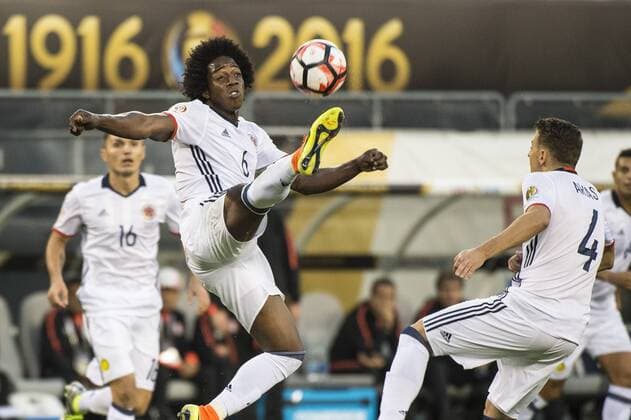 June 17, 2016 - East Rutherford, New Jersey, U.S - Colombia midfielder CARLOS SANCHEZ (6) kicks the ball while Colombia defender SANTIAGO ARIAS (4) and c16 look on during the Copa America Centenario USA 2016 soccer tournament at MetLife Stadium in East Rutherford, NJ Soccer 2016 - Copa America Centenario Colombia vs. Peru 0-0 (4-2) - ZUMAs192