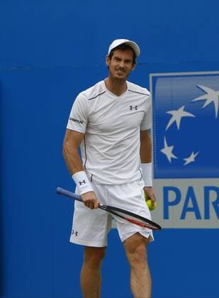 Tennis, ATP-Turnier im Queens Club, Murray - Cilic 18.06.2016. Queens Club, London, England. Aegon Queens Tennis Championships Day Six. Reigning champion Andy Murray (GBR) reacts to a poor short early in his semi final match against Marin Cilic (CRO). xAlanxMartinx  ActionPlus11751043
