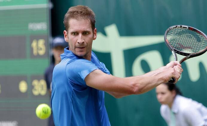 Florian mayer defeat Dominic Thiem in 1 2 finale Halle TENNIS : Gerry Weber Open - Tournoi de Halle - 18 06 2016 Photonews Panoramic 