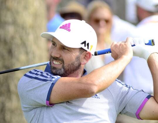 Sergio Garcia hits his tee shot on the second hole during the third round at the U.S. Open golf championship at Oakmont Country Club near Pittsburgh, on June 18, 2016.  OAK20160618399 ARCHIExCARPENTER
