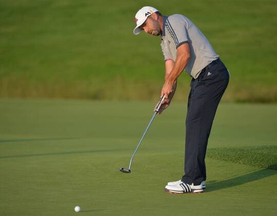 Sergio Garcia putts on the 11th hole in the 3rd round of the U.S. Open at Oakmont Country Club near Pittsburgh, Pennsylvania on June 18, 2016.  OAK20160618935 KEVINxDIETSCH