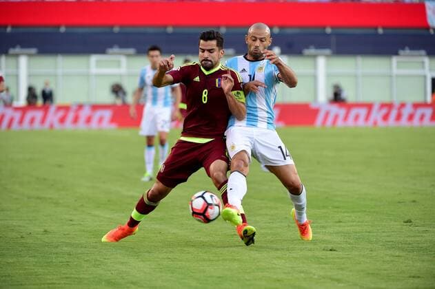 Saturday, June 18, 2016: Venezuela midfielder Tomas Rincon (8) and Argentina midfielder Javier Mascherano (14) battle for the ball during the Copa America Centenario quarterfinal soccer match between Argentina and Venezuela held at Gillette Stadium in Foxborough, Massachusetts. Argentina defeats Venezuela 4-1. SOCCER 2016: Copa America Centenario Argentina vs Venezuela JUN 18 - ZUMAc04_