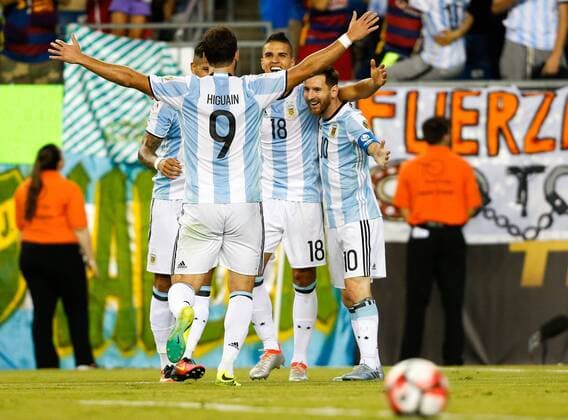 Erik Lamela (2nd R) of Argentina celebrates scoring with teammates Lionel Messi (1st R) and Gonzalo Higuain during the quarterfinal match of 2016 Copa America soccer tournament against Venezuela at Gillette Stadium in Foxborough, MA, the United States, June 18, 2016. Argentina won 4-1. )(wll) (SP)US-FOXBOROUGH-SOCCER-COPA AMERICA-QUARTERFINAL-ARG VS VEN LixMuzi 