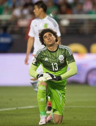 Guillermo Ochoa, goalie of Mexico looks dejected during the quarterfinal match between Mexico and Chile of 2016 Copa America soccer tournament at the Levi s Stadium in Santa Clara, California, the United States, June 18, 2016. Mexico lost 0-7. Yang Lei)(wll) (SP)US-SANTA CLARA-SOCCER-COPA AMERICA-QUARTERFINAL-MEX VS CHI YangxLeixC 
