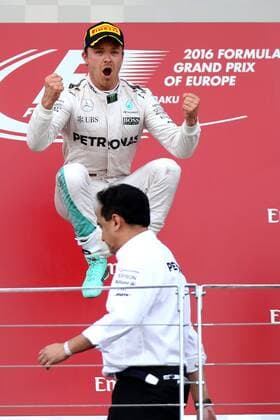 Bilder des Tages - SPORT 6 Nico Rosberg (GER, Mercedes AMG Petronas Formula One Team), xHOCHxZWEIx