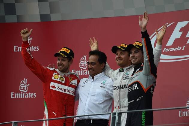 Formel 1, Rosberg gewinnt GP Baku Sebastian Vettel, Scuderia Ferrari, Nico Rosberg; Mercedes Grand Prix, Sergio Perez, Sahara Force India F1, formula 1 GP, Europa in Baku Aserbaidschan 19.06.2016 Photo:mspb Jerry Andre Sebastian Vettel, Nico Rosberg; Sergio Perez, formula 1 GP, Aserbaidschan