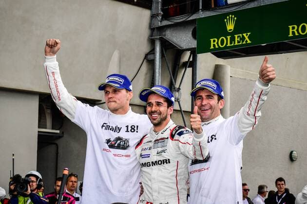 2 PORSCHE TEAM (DEU) PORSCHE 919 HYBRID LMP1 ROMAIN DUMAS (FRA) NEEL JANI (CHE) MARC LIEB (DEU) AUTOMOBILE : FIA WEC - 24 Heures du Mans - 19 06 2016 VisionSport Panoramic 