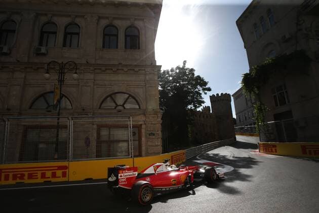 Bilder des Tages - SPORT 5 Sebastian Vettel (GER, Scuderia Ferrari), xHOCHxZWEIx