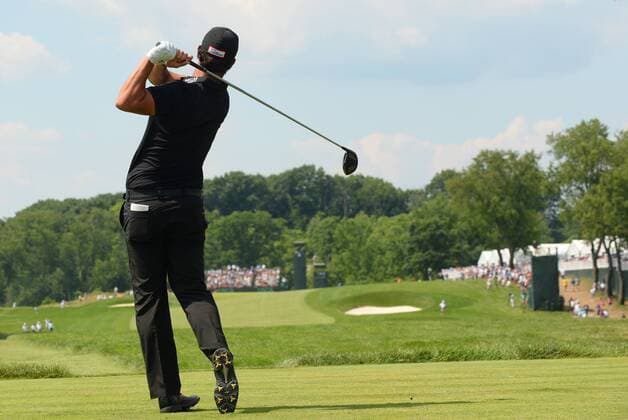 Scott Piercy tees off on the 3rd hole in the final round at the U.S. Open at Oakmont Country Club near Pittsburgh, Pennsylvania on June 19, 2016.  OAK20160619906A PATxBENIC