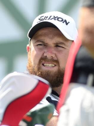 Shane Lowry waits on the first hole of the final round of the U.S. Open golf championship at Oakmont Country Club near Pittsburgh, on June 19, 2016. Shane Lowry starts the final round of the U.S. Open in the lead with seven under par.  OAK20160619308 ARCHIExCARPENTER
