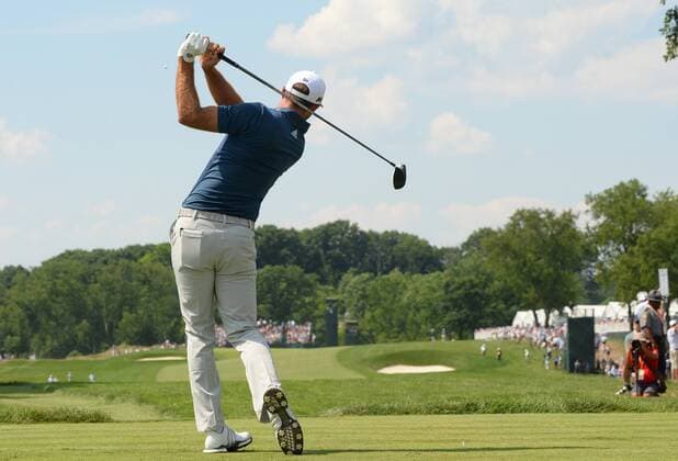 Dustin Johnson tees off on the 3rd hole in the final round at the U.S. Open at Oakmont Country Club near Pittsburgh, Pennsylvania on June 19, 2016.  OAK20160619908A PATxBENIC