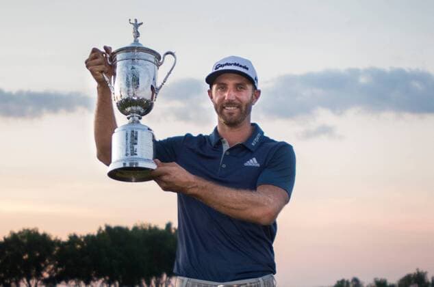June 19, 2016: Dustin Johnson celebrates with the winner s trophy after winning the US Open at Oakmont Country Club in Pittsburgh, PA. (Photo by Shelley Lipton Icon Sportswire) GOLF: JUN 19 PGA Golf Herren - US Open - Final Round Icon160619001 EDITORIAL USE ONLY