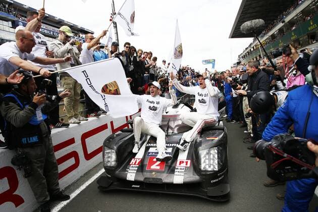 Porsche Team: Romain Dumas, Marc Lieb (l-r) Porsche 919 Hybrid, 24 Hours of Le Mans 2016 xPorschex xJuergenxTapx
