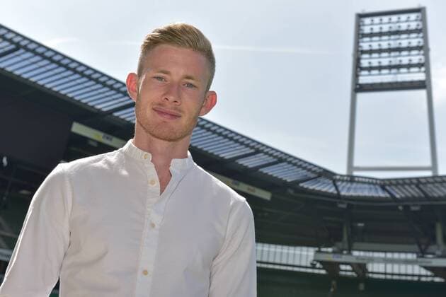 Bilder des Tages - SPORT GER, Neuzugang Werder Bremen Florian Kainz 20.06.2016, Weser Stadion, Bremen, GER, Neuzugang Werder Bremen Florian Kainz, im Bild Neuzugang Florian Kainz nordphotox xnph01000