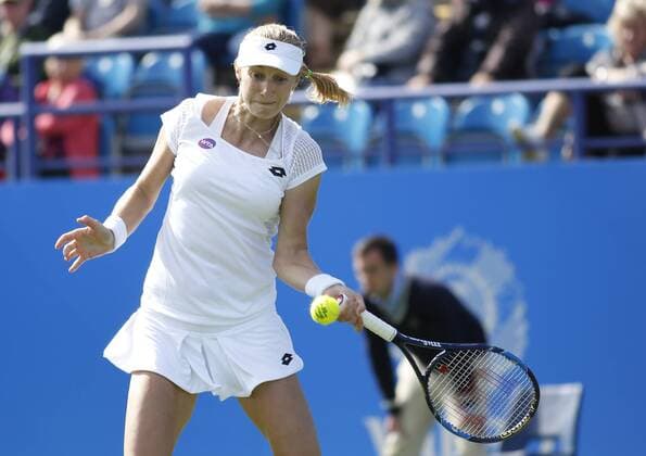 20.06.2016 Eastbourne, England. Aegon WTA Tennis Damen International Eastbourne Tennis Tournament. Ekaterina Makarova (RUS) defeats Tara Moore (GBR) by a score 7-5, 6-4, in their 1st round match at Devonshire Park. xHongboxChenx  ActionPlus11752364