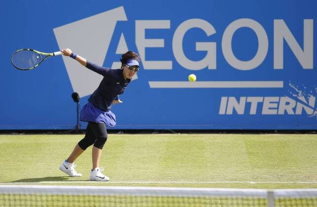 20.06.2016 Eastbourne, England. Aegon WTA Tennis Damen International Eastbourne Tennis Tournament. Action between Andrea Petkovic (GER) and Saisai Zheng (CHN) in their 1st round match at Devonshire Park. xHongboxChenx  ActionPlus11752355