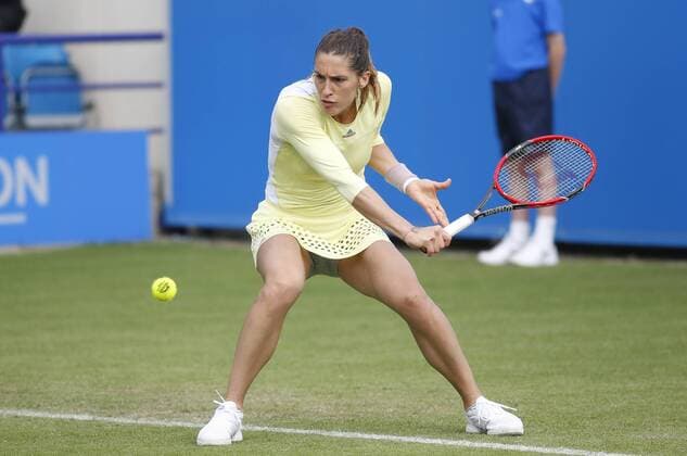 20.06.2016 Eastbourne, England. Aegon WTA Tennis Damen International Eastbourne Tennis Tournament. Andrea Petkovic (GER) defeats Saisai Zheng (CHN) by a score 5-7, 6-2, 6-4 in their 1st round match at Devonshire Park. xHongboxChenx  ActionPlus11752431