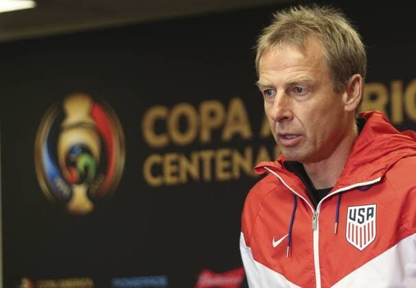 Copa America: USA Pressekonferenz mit Jürgen Klinsmann US German coach Jurgen Klinsmann delivers a presser at the NRG Stadium in Houston, Texas, United States, 20 June 2016. The US will face Argentina on their Copa America Centenario semifinal match tomorrow. EFE David Fernandez US PRESSER !ACHTUNG: NUR REDAKTIONELLE NUTZUNG!  HOU003 20160621-636020671498556535