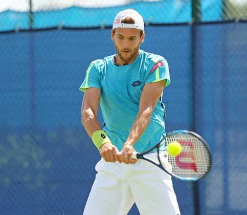 21.06.2016. Nottingham Tennis Centre, Nottingham, England. Aegon Open Mens ATP Tennis Herren Tennis. Backhand from Joao Sousa of Portugal returns to Dudi Sela of Israel xDavidxKissmanx  ActionPlus11752761