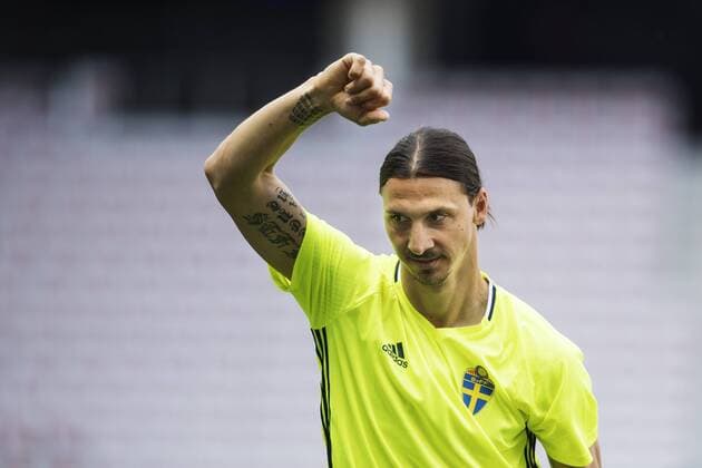 EURO 2016, Schweden Training 160621 Zlatan Ibrahimovic pa Sveriges fotbollslandslags träning under fotbolls-EM den 21 juni 2016 i Nice.  Copyright: JOELxMARKLUND BB160621JM024