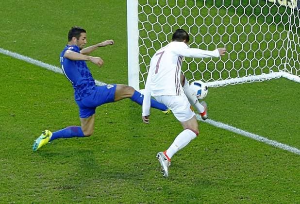 EURO 2016, Kroatien - Spanien Euro2016 Group D match between Croatia and Spain. In this picture, Morata scores his goal. xJosexAntonioxSanzx 