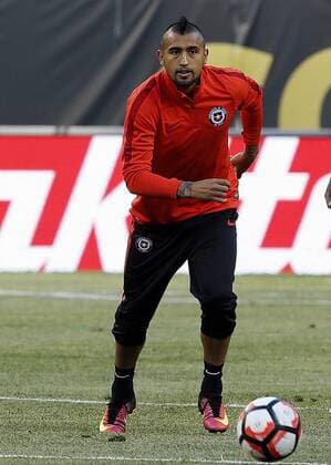 Copa America, Training Nationalteam Chile Chile player Arturo Vidal participates in a training session at the Soldier Field Stadium in Chicago, Illinois, United States, 21 June 2016. Chile will face Colombia tomorrow during their Copa America Centenario semifinal match. EFE Mauricio Duenas Castaneda CHILE TRAINING SESSION !ACHTUNG: NUR REDAKTIONELLE NUTZUNG!  ILL004 20160622-636021638398672462