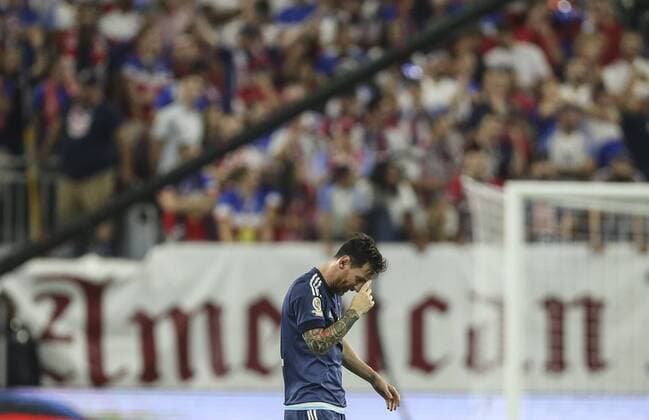 Argentina s player Lionel Messi celebrates his free kick goal to the United States during their Copa America 2016 semifinal match at NRG Stadium in Houston, Texas, United States, 21 June 2016. United States vs. Argentina !ACHTUNG: NUR REDAKTIONELLE NUTZUNG!  HOU065 20160622-636021655175983930