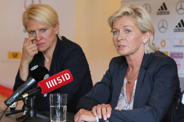 GER, PK DFB Fussball Nationalmannschaft Frauen 21.06.2016, GRASSAU, Hotel Golfresort Achental GER, Lehrgang DFB Frauen Nationalmannschaft Olympia 2016, im Bild Doris Fitschen (Managerin), Silvia Neid (Bundestrainerin) nordphotoxHofer