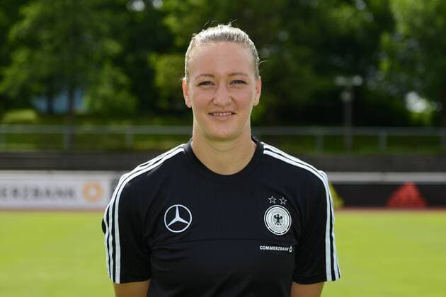 Torhueterin Almuth Schult beim Fototermin waehrend des Trainingslagers in Grassau. Grassau, GER, 21.06.2016 - Fototermin DFB-Frauen-Nationalmannschaft, Fototermin DFB-Frauen-Nationalmannschaft, xKLx