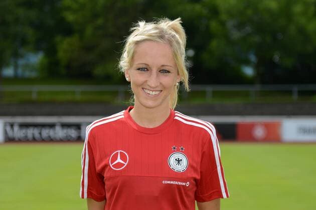 Kathrin Hendrich beim Fototermin waehrend des Trainingslagers in Grassau. Grassau, GER, 21.06.2016 - Fototermin DFB-Frauen-Nationalmannschaft, Fototermin DFB-Frauen-Nationalmannschaft, xKLx