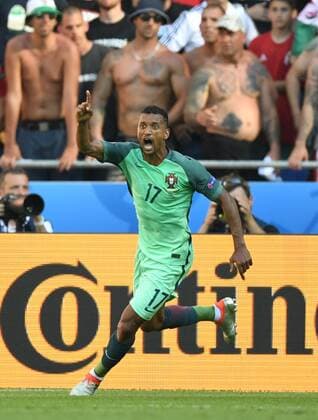 LYON, June 22, 2016 -- Nani of Portugal celebrates after scoring during the Euro 2016 Group F soccer match between Portugal and Hungary in Lyon, France, June 22, 2016. ) (SP)FRANCE-LYON-SOCCER-EURO 2016-GROUP F-PORTUGAL VS HUNGARY GuoxYong 
