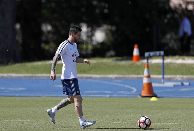 Copa America, Training Nationalteam Argentinien Argentina player Lionel Messi during a training session of the team in Houston, Texas, United States, 23 June 2016. Argentina will face Chile during the Copa America Centenario final match. ARGENTINA TRAINING SESSION !ACHTUNG: NUR REDAKTIONELLE NUTZUNG!  HOU007 20160623-636023068055093375