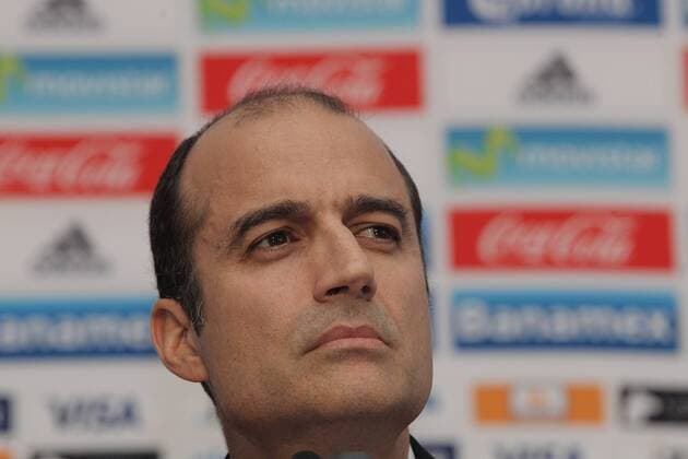 Secretary General of the Mexican Soccer Federation Guillermo Cantu delivers a presser at the Center of High Performance, Mexico City, Mexico, 23 June 2016, where he announced Juan Carlos Osorio will continue as coach of the Mexican soccer team. JUAN CARLOS OSORIO WILL CONTINUE AS MEXICO S COACH !ACHTUNG: NUR REDAKTIONELLE NUTZUNG!  MEX003 20160623-636023093446120767