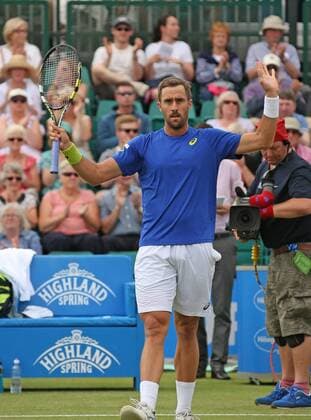 24.06.2016. Nottingham Tennis Centre, Nottingham, England. Aegon Open Mens ATP Tennis Herren Tennis. Steve Johnson of USA acknowledges the applause of the crowd after hs win over Kevin Anderson of South Africa 7-6 5-7 6-4 xDavidxKissmanx  ActionPlus11753894