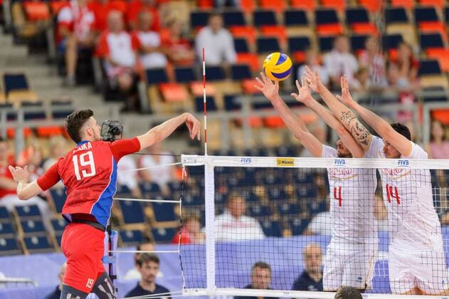 Volleyball, FIVB World League, Russland - Frankreich Lodz, Atlas Arena 2016, FIVB World League 2016, Russia (red) - France (white) Egor Kliuka , Antonin Rouzier , Nicolas Le Goff FRANCE OUT!  160624PAL005