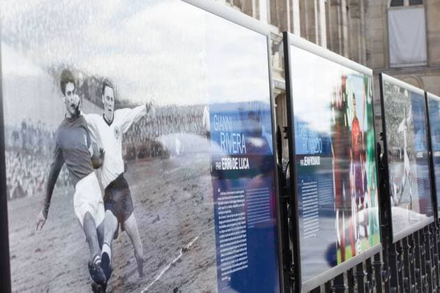 EURO 2016, Fußballausstellung am Hotel de Ville in Paris gianni rivera NEWS: Exposition foot hotel de ville - PARIS - 24 06 2016 JustineVandermarliere Panoramic 