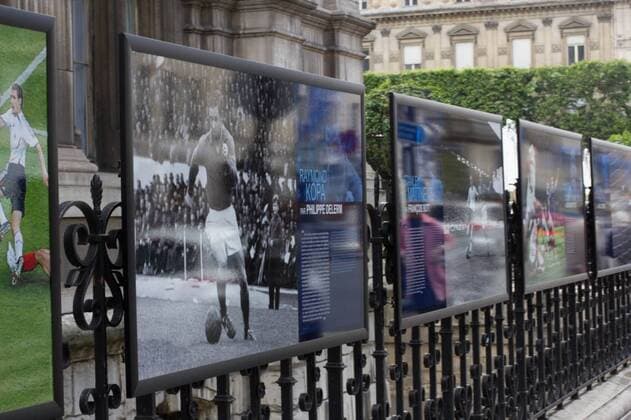 EURO 2016, Fußballausstellung am Hotel de Ville in Paris raymond koppa NEWS: Exposition foot hotel de ville - PARIS - 24 06 2016 JustineVandermarliere Panoramic 