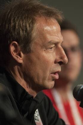 Copa America, USA PK mit Jürgen Klinsmann US coach Jurgen Klinsmann delivers a presser before a training session of the team at Phoenix University in Phoenix, Arizona, United States, 24 June 2016. US will face Colombia for the second time during their Copa America Centenario third and fourth places qualifying match tomorrow. EFE Gary Williams USA PRESSER !ACHTUNG: NUR REDAKTIONELLE NUTZUNG!  GLE001 20160625-636024146591273288