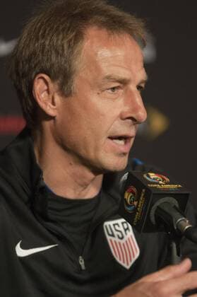 Copa America, USA PK mit Jürgen Klinsmann US coach Jurgen Klinsmann delivers a presser before a training session of the team at Phoenix University in Phoenix, Arizona, United States, 24 June 2016. US will face Colombia for the second time during their Copa America Centenario third and fourth places qualifying match tomorrow. EFE Gary Williams USA PRESSER !ACHTUNG: NUR REDAKTIONELLE NUTZUNG!  GLE001 20160625-636024147968285288