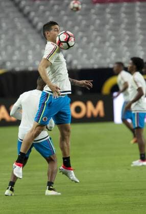 Copa America, Kolumbien Training James Rodriguez of Colombia participates in training session of the team at Phoenix University in Phoenix, Arizona, United States, 24 June 2016. Colombia will face USA for the second time during their Copa America Centenario third and fourth places qualifying match tomorrow. EFE Gary Williams Colombia training session !ACHTUNG: NUR REDAKTIONELLE NUTZUNG!  GLE004 20160625-636024379615651293