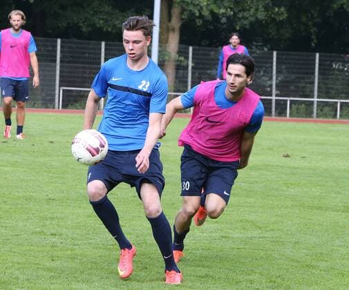 Regionalliga West, Saison 2016 2017, Trainingsauftakt Wuppertaler SV 24.06.2016, -- Len Heinson ( links ) und Silvio Pagano ( beide Wuppertaler SV ) beim Training