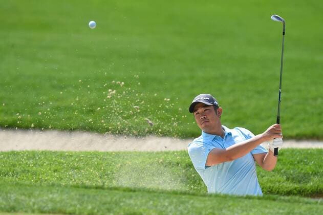 June 25, 2016 - John Huh hits out of the green side bunker on the second hole during third round play at the Quicken Loans National at Congressional Country Club in Bethesda MD. PGA Golf Herren 2016: Quicken Loans National JUN 25 - ZUMAcjm_