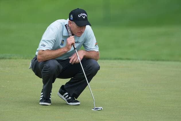 June 25, 2016 - Jim Furyk lines up his putt during third round play at the Quicken Loans National at Congressional Country Club in Bethesda MD. PGA Golf Herren 2016: Quicken Loans National JUN 25 - ZUMAcjm_