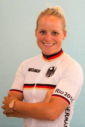 Rio 2016, Radsport, Straße, Präsentation deutsche Teilnehmer Empfang und Vorstellung eines Teil der Olympia Teilnehmer für Rio im Rahmen der Deutschen Meisterschaften im Straßenradsport im Bild: Gudrun Stock (Bahn Ausdauer)