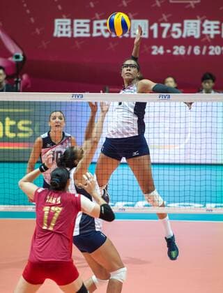 June 26, 2016 - Hong Kong, Hong Kong S.A.R, China - USA player RACHEL ADAMS at the net.FIVB Volleyball World Grand Prix Hong Kong 2016. USA secure a 3-0 win over China at the Hong Kong Coliseum with scores of 25-19,25-21,25-17 USA beat China in the women FIVB Volleyball World Grand Prix Hong Kong 2016 - ZUMAr144