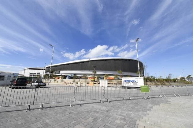 Bilder des Tages - SPORT Entrega do Vel?dromo Rio 2016 RIO DE JANEIRO, Brazil - 25 06 2016: VELODROME DELIVERY RIO 2016 - Eduardo Paes delivers the Olympic Velodrome Rio to the President of Rio 2016, Carlos Arthur Nuzman. The works were delayed and delivery is the last of the Olympic Park Rio 2016 in Barra da Tijuca. (Photo: Celso Pupo FotoArena) 1152855  CelsoxPupo